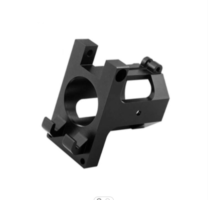 O CNC fez à máquina o material de alumínio do adaptador do suporte das peças sobresselentes da motocicleta